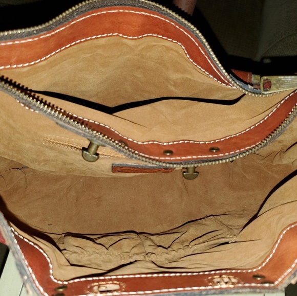 Patricia Nash Shoulder Bag - Picture 4 of 4
